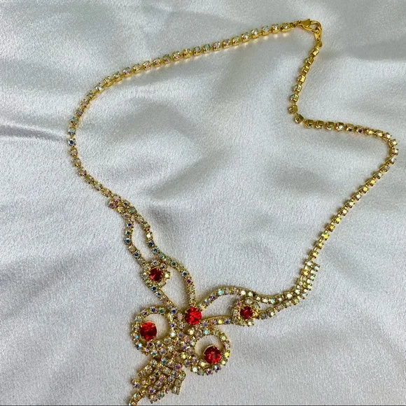 Ruby Butterfly Rhinestones Necklace - Picture 3 of 3